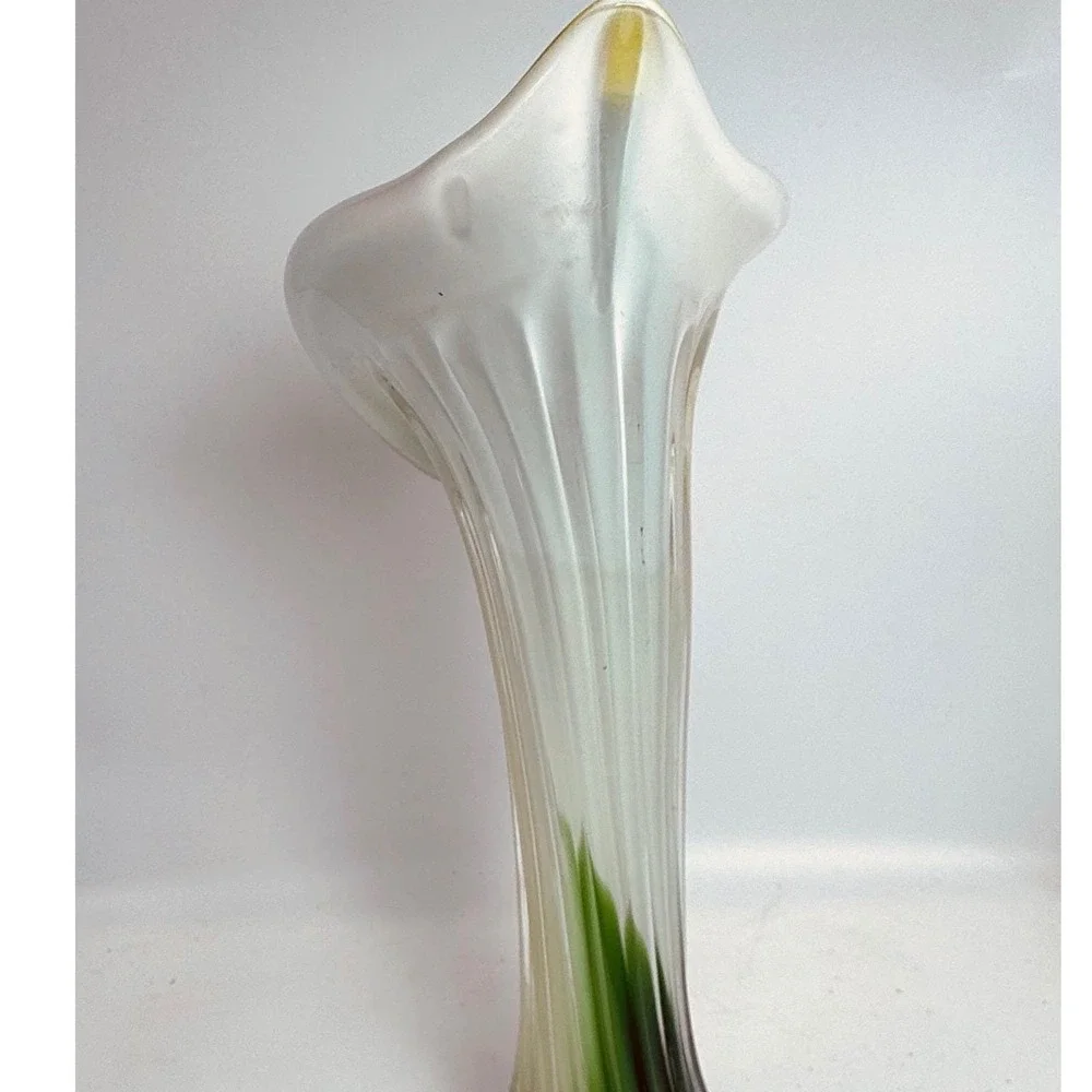 Vintage Hand‎ Blown Glass Calla Lily Vase Yellow Green Frosted Ribbed 11 Inch